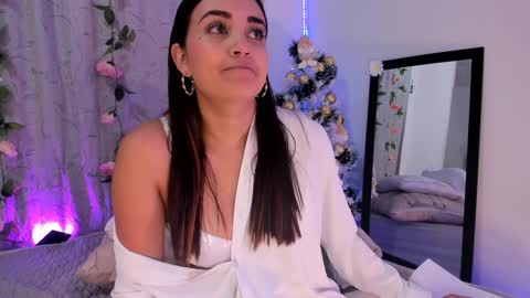 Aisha online show from 12.29.24