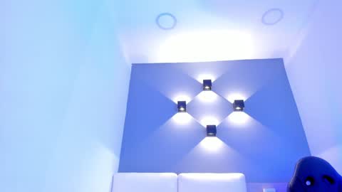 Aisha online show from 12.31.24