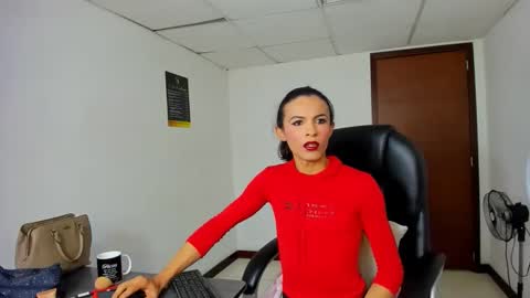 Aisha online show from 02.25.26