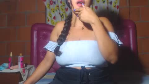 aisha koswell3 online show from 02.18.25