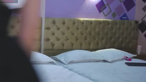 Aisha Noir online show from 10.01.25