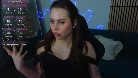 Aisha online show from 02.06.26