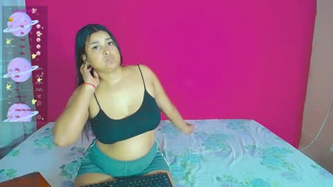Snapshot of aisha_stacey0410 chatting on 12.29.24 aisha_stacey0410 online show from 12.29.24