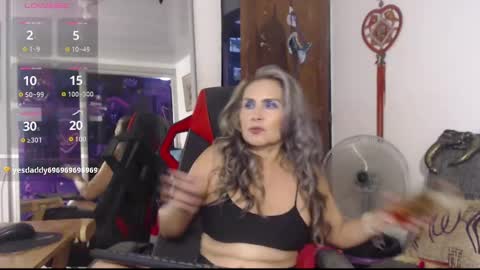 Aisha online show from 01.20.25