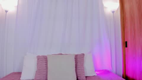 Snapshot of aishapeyton_ chatting on 05.19.26 Aisha online show from 05.19.26