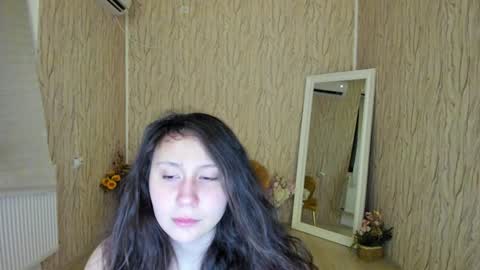 Snapshot of aisharouhi chatting on 01.19.25 Aisha online show from 01.19.25