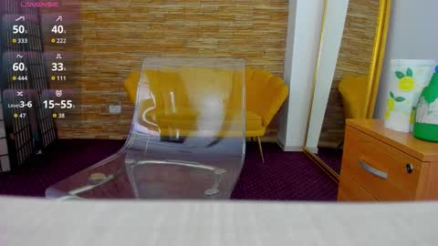 Snapshot of aisharouhi chatting on 10.11.25 Aisha online show from 10.11.25