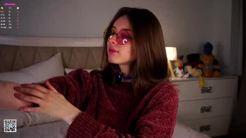 Snapshot of aislyfarran chatting on 02.01.25 Aliza online show from 02.01.25