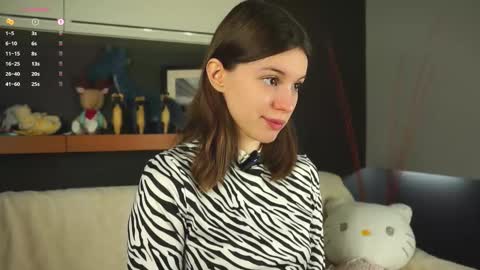 Snapshot of aislyfarran chatting on 02.21.25 Aliza online show from 02.21.25