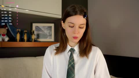 Snapshot of aislyfarran chatting on 02.26.25 Aliza online show from 02.26.25