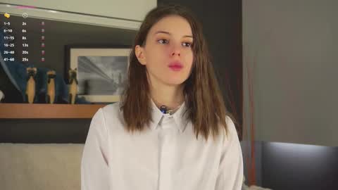 Snapshot of aislyfarran chatting on 02.28.25 Aliza online show from 02.28.25