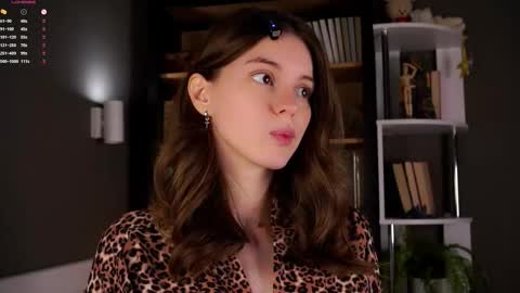 Snapshot of aislyfarran chatting on 09.12.25 Aliza online show from 09.12.25