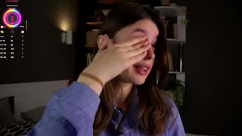 Snapshot of aislyfarran chatting on 09.16.25 Aliza online show from 09.16.25