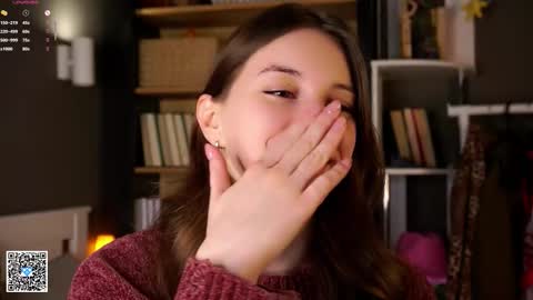 Snapshot of aislyfarran chatting on 09.26.25 Aliza online show from 09.26.25