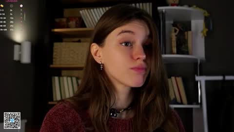 Snapshot of aislyfarran chatting on 09.28.25 Aliza online show from 09.28.25