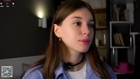 Snapshot of aislyfarran chatting on 10.04.25 Aliza online show from 10.04.25