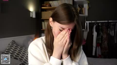 Snapshot of aislyfarran chatting on 10.06.25 Aliza online show from 10.06.25