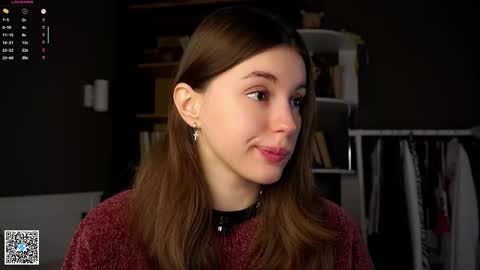 Snapshot of aislyfarran chatting on 10.14.25 Aliza online show from 10.14.25