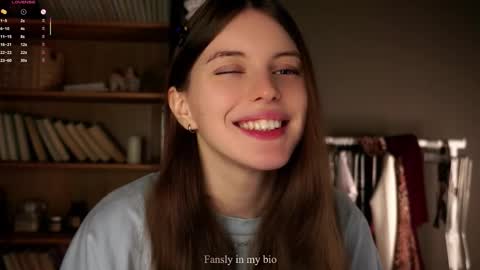 Snapshot of aislyfarran chatting on 11.08.25 Aliza online show from 11.08.25