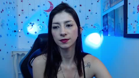 Snapshot of aitana_ag chatting on 02.04.25 Aitana online show from 02.04.25