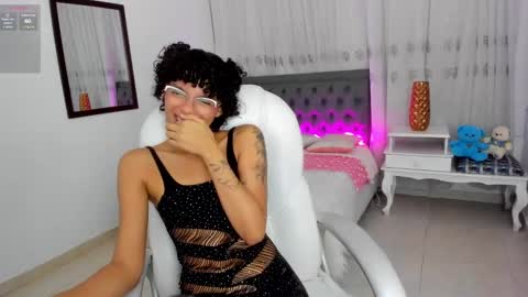 Snapshot of aitana_kahlo chatting on 09.13.25 Aitana online show from 09.13.25