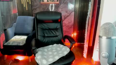 Miss Tatiana Independent Chaturbate Model online show from 11.21.25