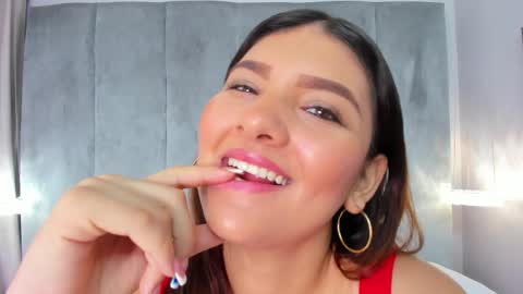 Snapshot of aitanajones1_ chatting on 05.13.26 Aitana online show from 05.13.26