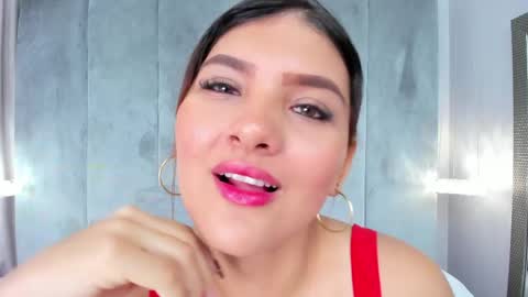 Snapshot of aitanajones1_ chatting on 05.29.26 Aitana online show from 05.29.26