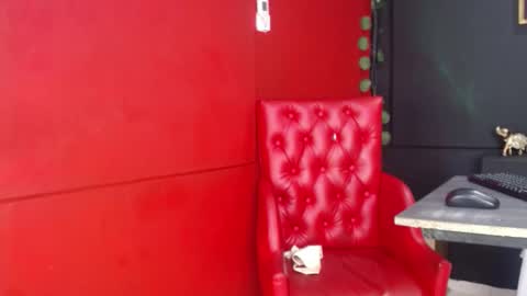 Ahitana Russ online show from 01.10.26