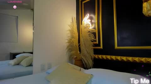 Aixa Burgos online show from 10.15.25