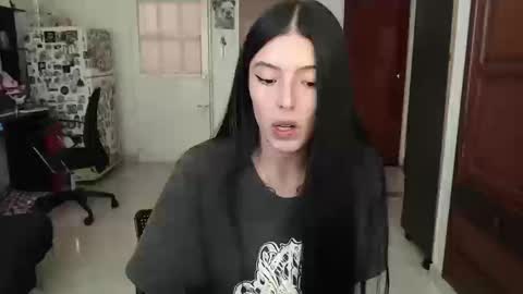 Snapshot of aizen_myo chatting on 10.20.25 Aizen My- online show from 10.20.25