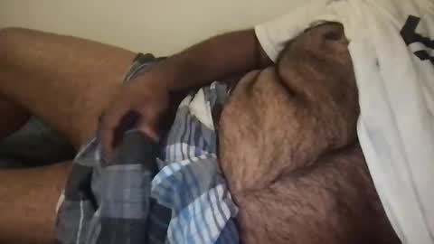 Snapshot of ajeeb_najeeb chatting on 03.05.25 BigHairyGuy online show from 03.05.25