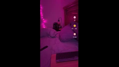 Snapshot of ajsquirts chatting on 11.02.25 ajsquirts online show from 11.02.25