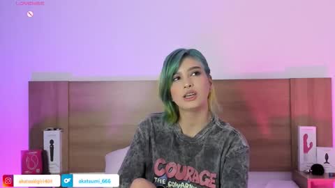 Akartsumi online show from 12.18.25