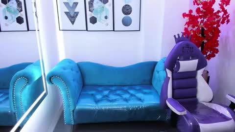 Azaka  online show from 12.17.25