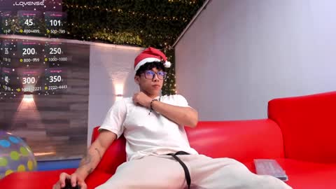 akazaboy online show from 12.22.24