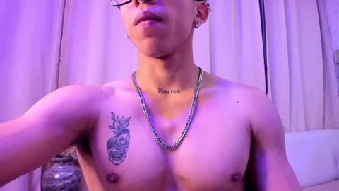 akazaboy online show from 01.18.25