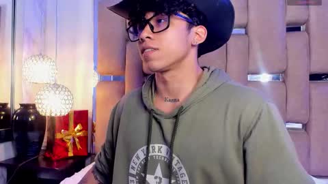 akazaboy online show from 02.25.26