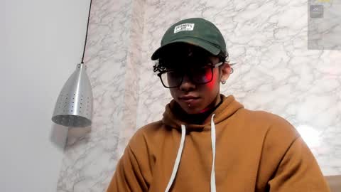 akazaboy online show from 04.11.26