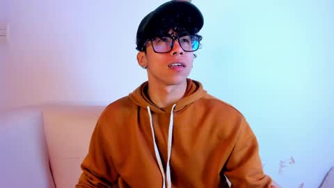 akazaboy online show from 04.12.26