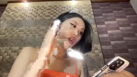 Akemi online show from 12.10.24