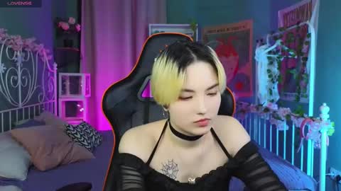 Akemi online show from 03.01.25