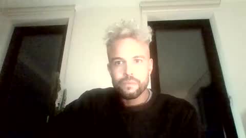 Snapshot of aki1080be chatting on 10.28.25 Sweet moment online show from 10.28.25