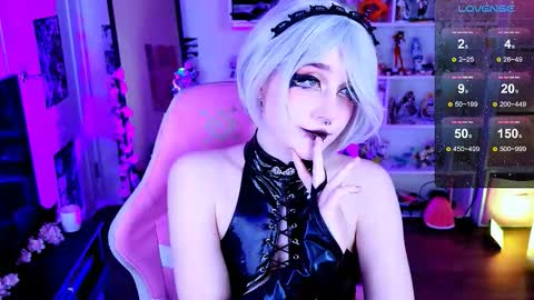 Snapshot of aki__ra chatting on 02.09.26 Aki online show from 02.09.26