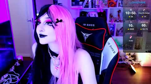 Snapshot of aki__ra chatting on 03.15.26 Aki online show from 03.15.26