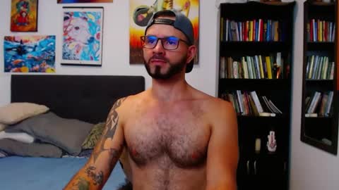 Snapshot of akiles_r chatting on 12.09.24 akiles online show from 12.09.24