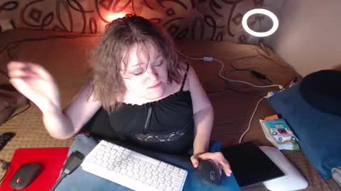 Snapshot of akindmodel chatting on 01.29.25 Natalie online show from 01.29.25