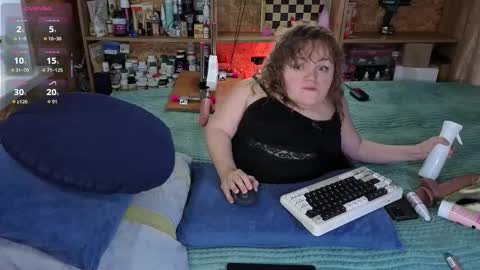 Snapshot of akindmodel chatting on 11.09.25 Natalie online show from 11.09.25