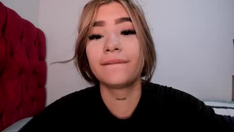 Snapshot of akirahattori__ chatting on 03.02.26 akirahattori__ online show from 03.02.26