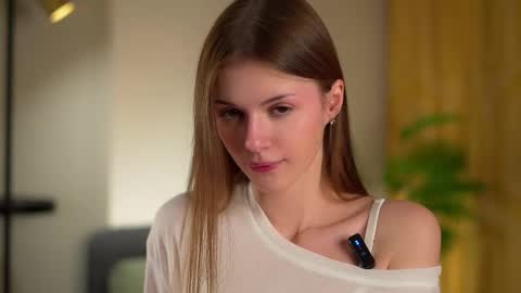 Snapshot of akumadadrive chatting on 11.25.25 akuma online show from 11.25.25